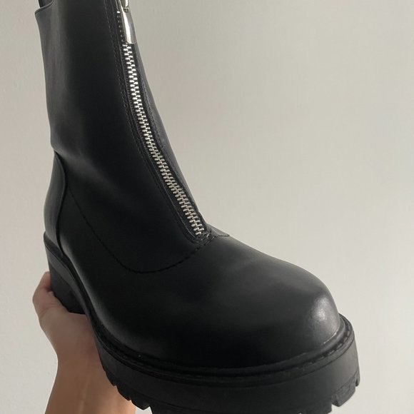 Women's Boots in size 7 by KS2 K Studio - Picture 4 of 5